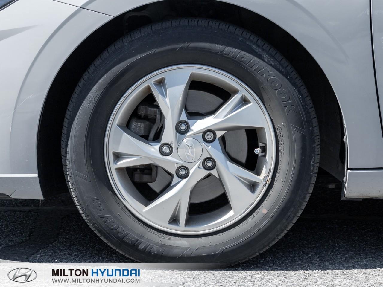 2023 Hyundai Elantra ESSENTIAL 4DR SEDAN Photo