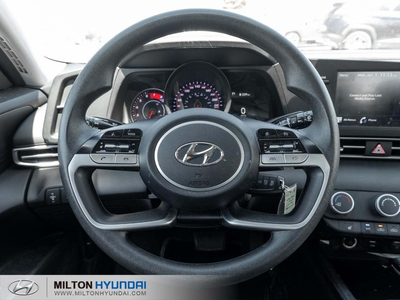 2023 Hyundai Elantra ESSENTIAL 4DR SEDAN Photo