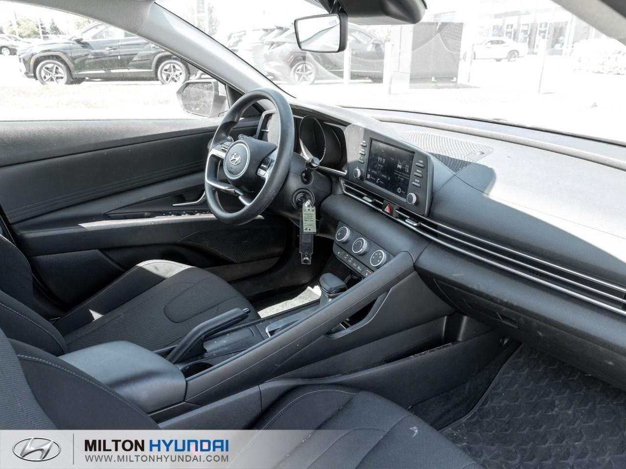 2023 Hyundai Elantra ESSENTIAL 4DR SEDAN Photo