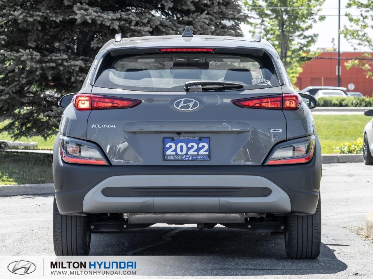 2022 Hyundai KONA 2.0L Preferred Sun & Leather Package 4dr All-Wheel Drive Photo