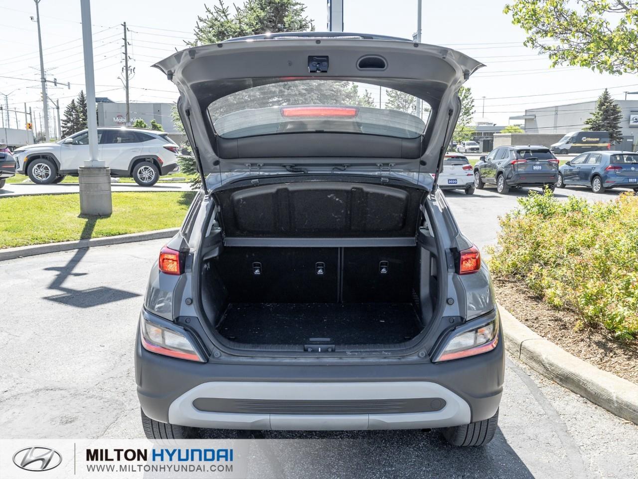 2022 Hyundai KONA 2.0L Preferred Sun & Leather Package 4dr All-Wheel Drive Photo