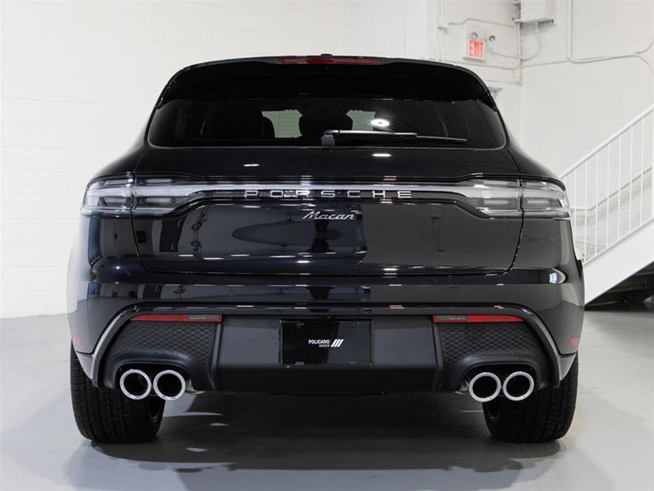 2026 Porsche Macan AWD Photo