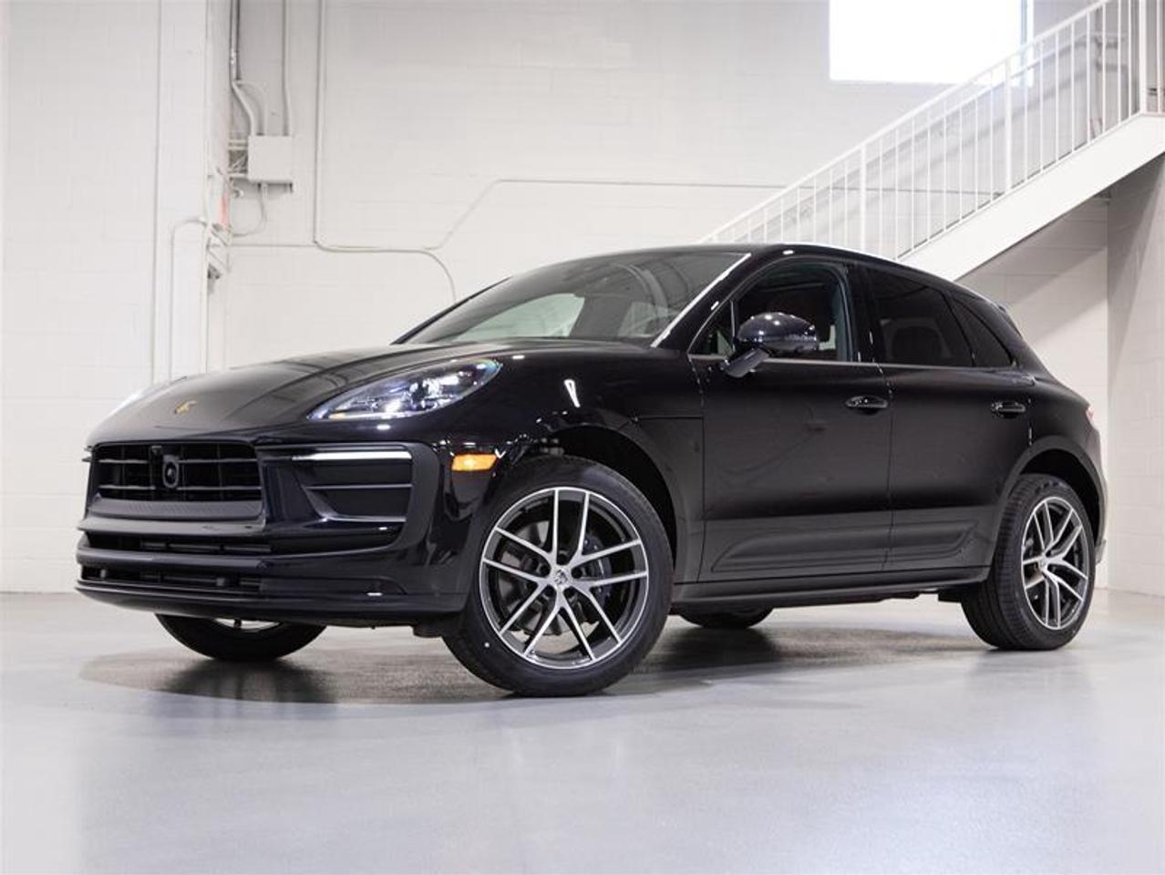 2026 Porsche Macan AWD Photo0