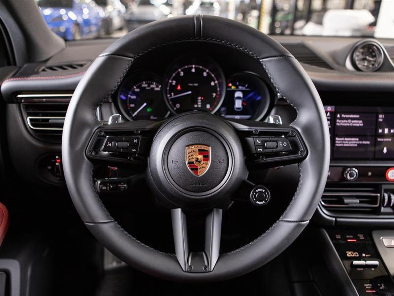 2026 Porsche Macan AWD Photo