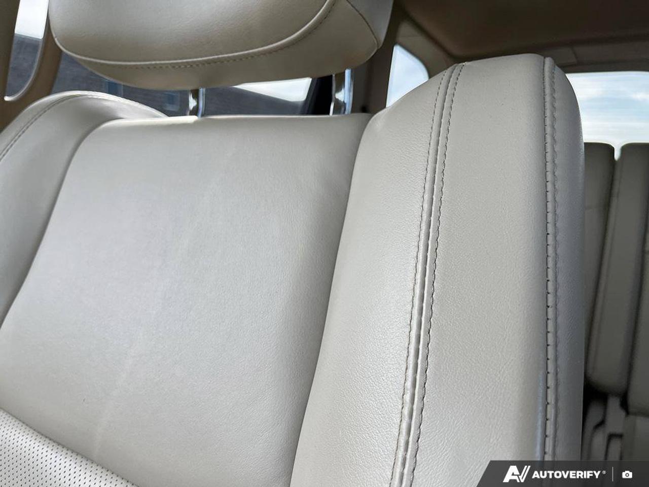 2020 Jeep Grand Cherokee Limited | Leather | Sunroof | Navigation | Blind-Spot Detection | Apple CarPlay | Android Auto Photo