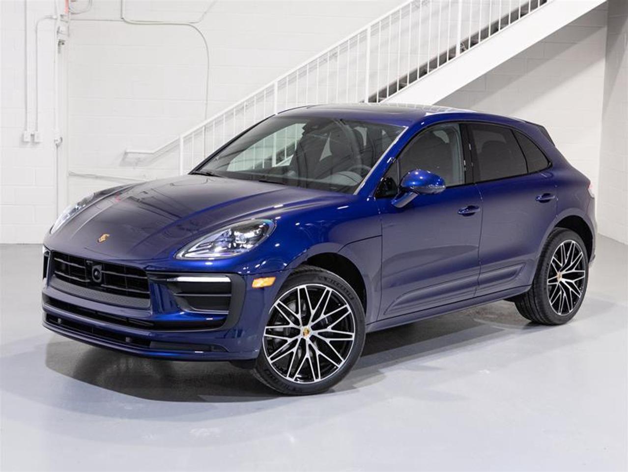 2026 Porsche Macan AWD Photo