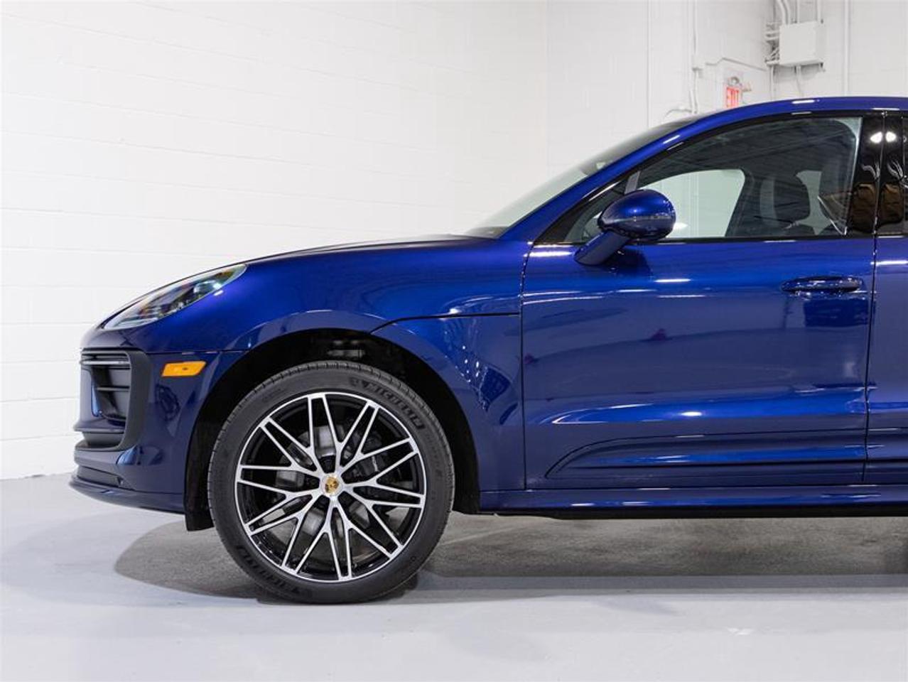 2026 Porsche Macan AWD Photo