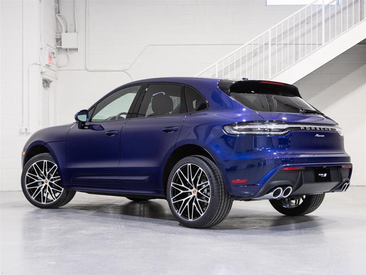 2026 Porsche Macan AWD Photo