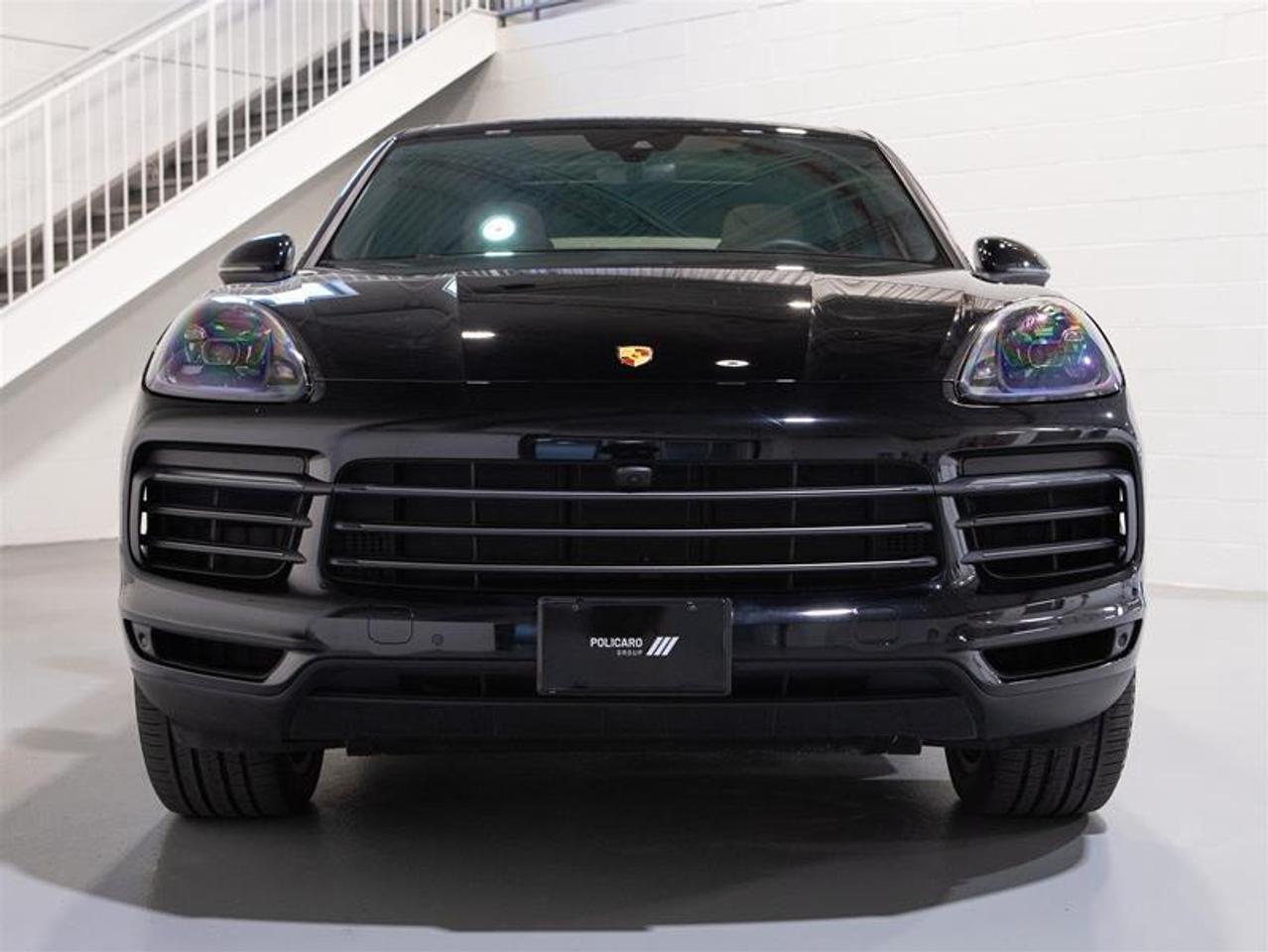 2023 Porsche Cayenne Platinum Edition Photo