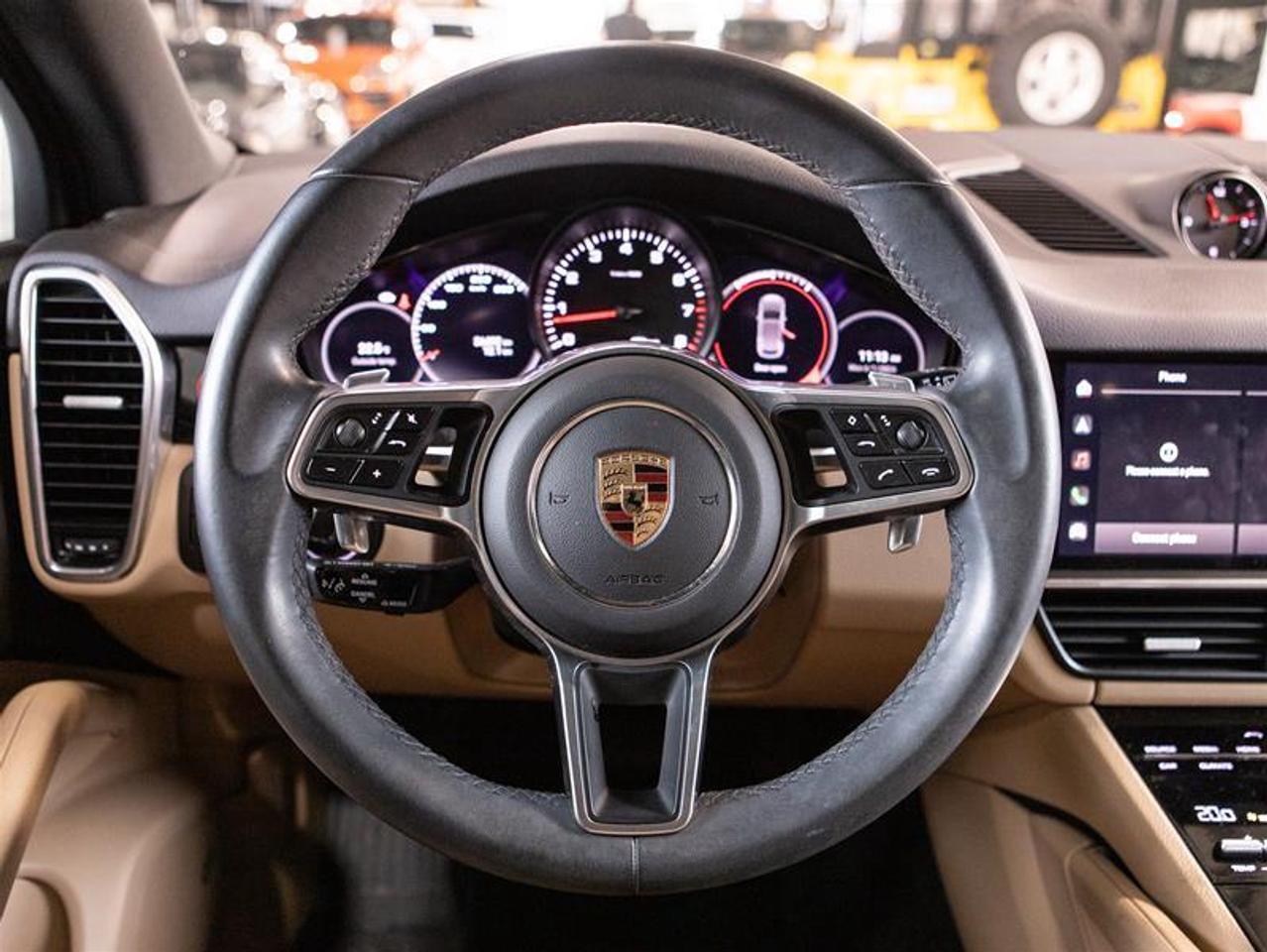 2023 Porsche Cayenne Platinum Edition Photo