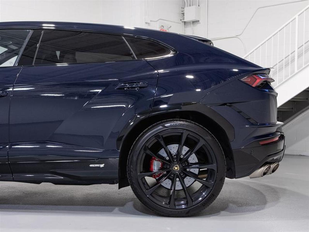 2024 Lamborghini Urus S Photo