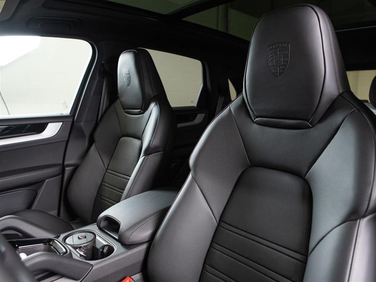 2026 Porsche Cayenne AWD Photo