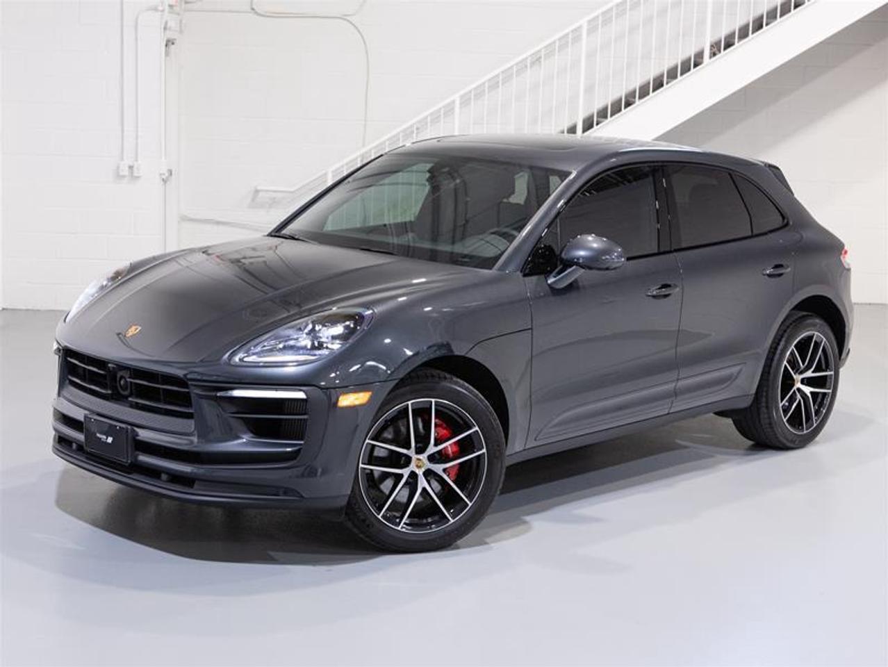 2023 Porsche Macan S Photo