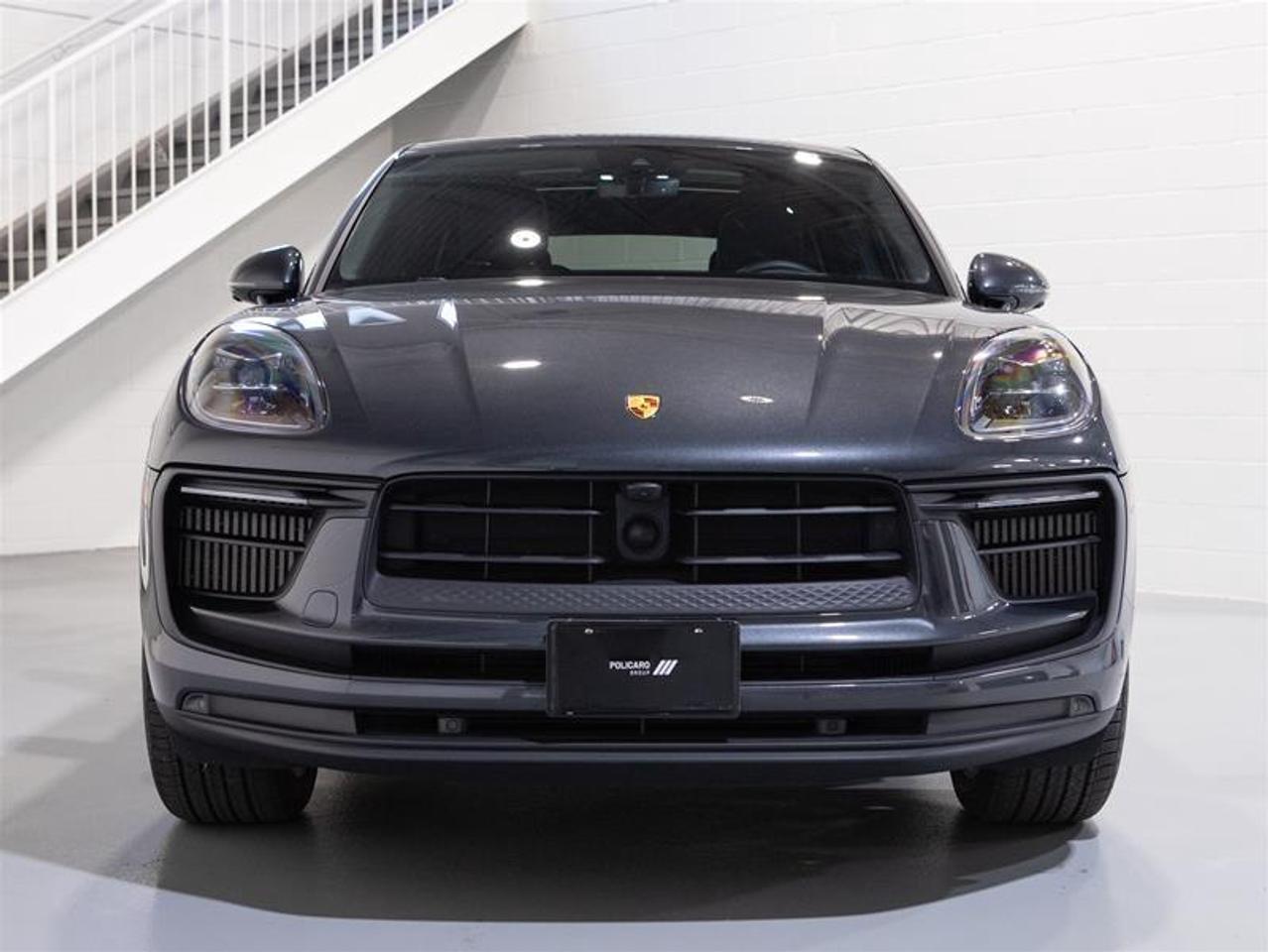 2023 Porsche Macan S Photo