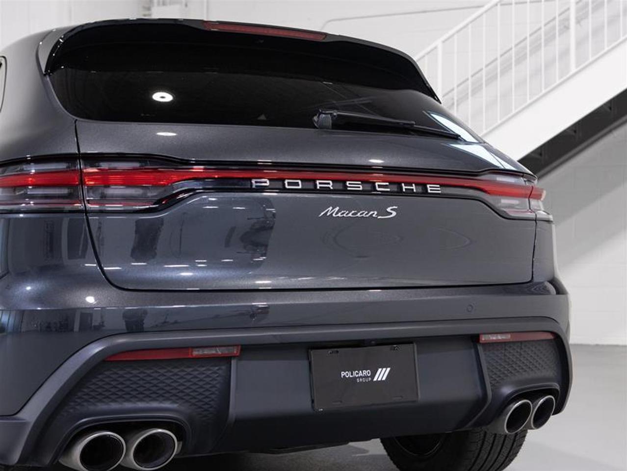 2023 Porsche Macan S Photo