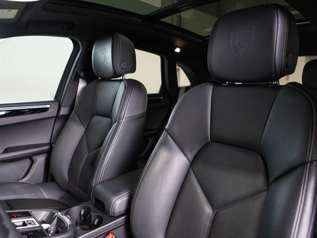 2023 Porsche Macan S Photo
