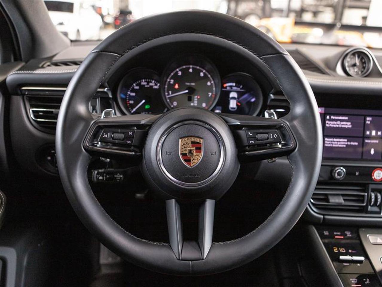 2023 Porsche Macan S Photo