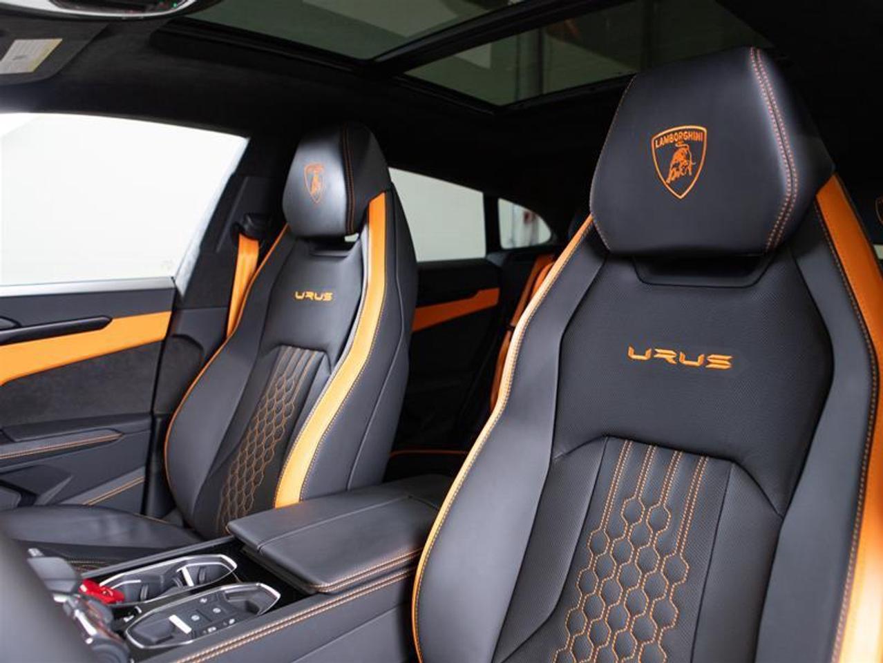 2024 Lamborghini Urus S Photo