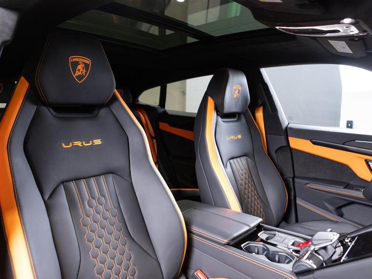 2024 Lamborghini Urus S Photo