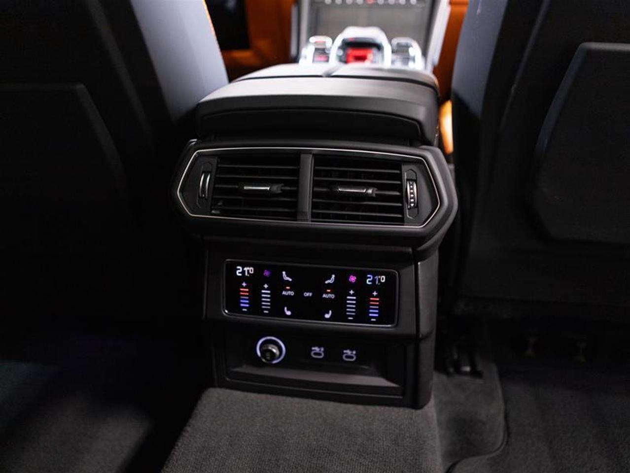2024 Lamborghini Urus S Photo