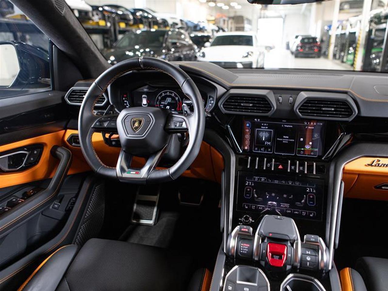 2024 Lamborghini Urus S Photo