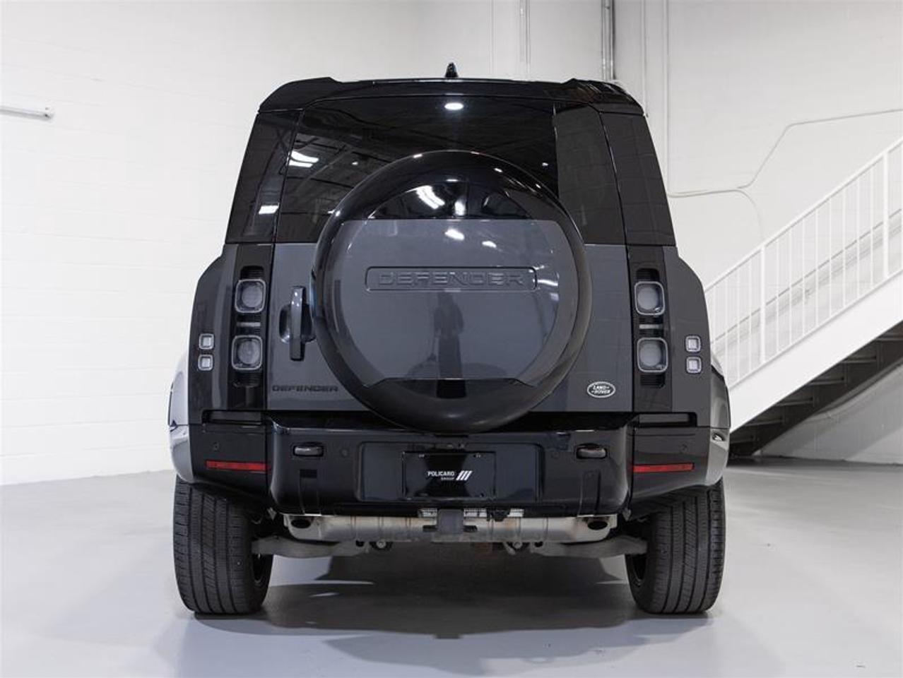 2023 Land Rover Defender 110 P400 X Photo