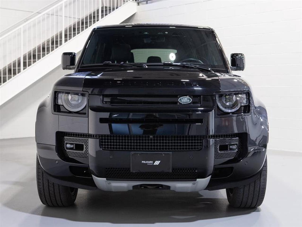 2023 Land Rover Defender 110 P400 X Photo