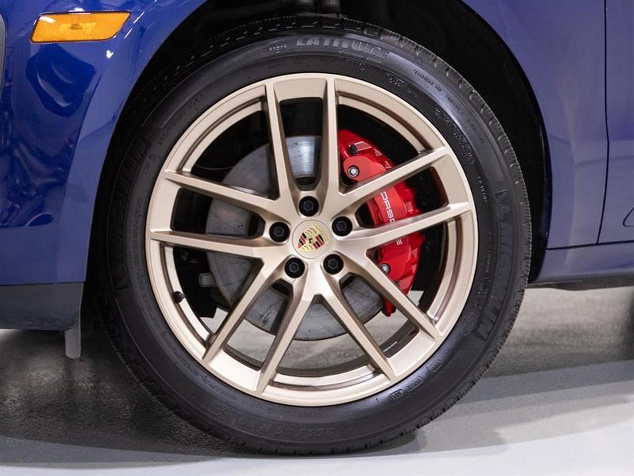 2023 Porsche Macan S Photo