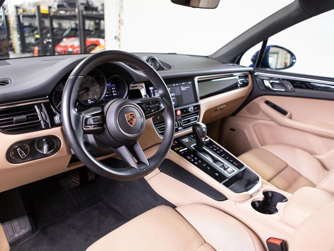 2023 Porsche Macan S Photo
