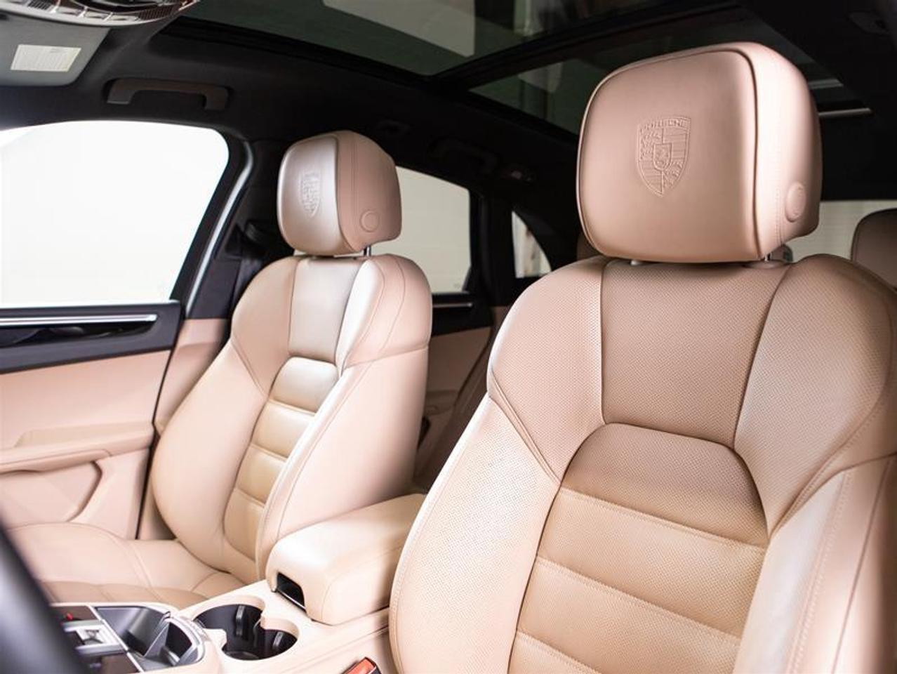 2023 Porsche Macan S Photo