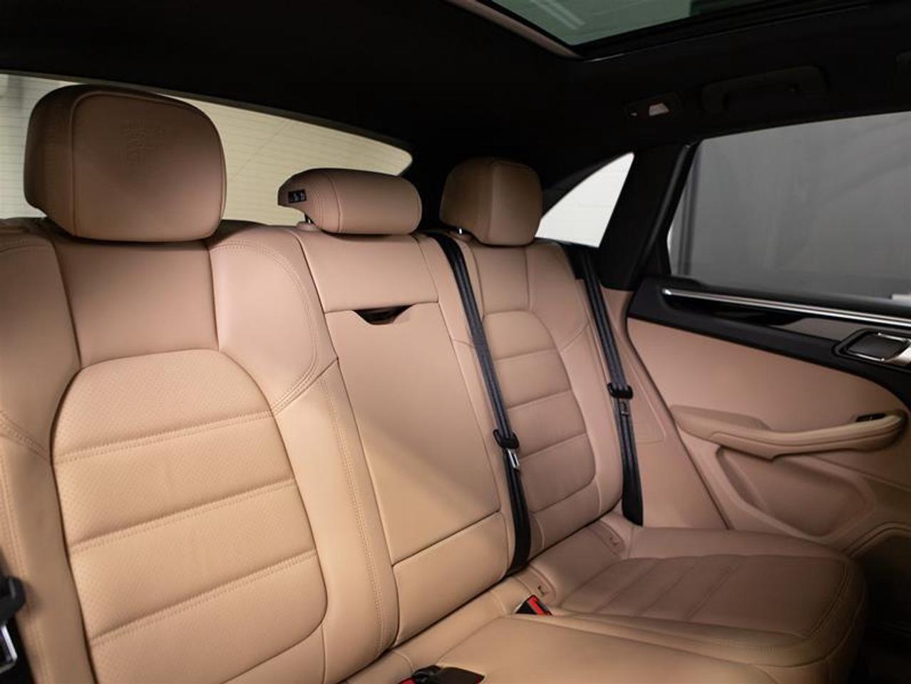 2023 Porsche Macan S Photo