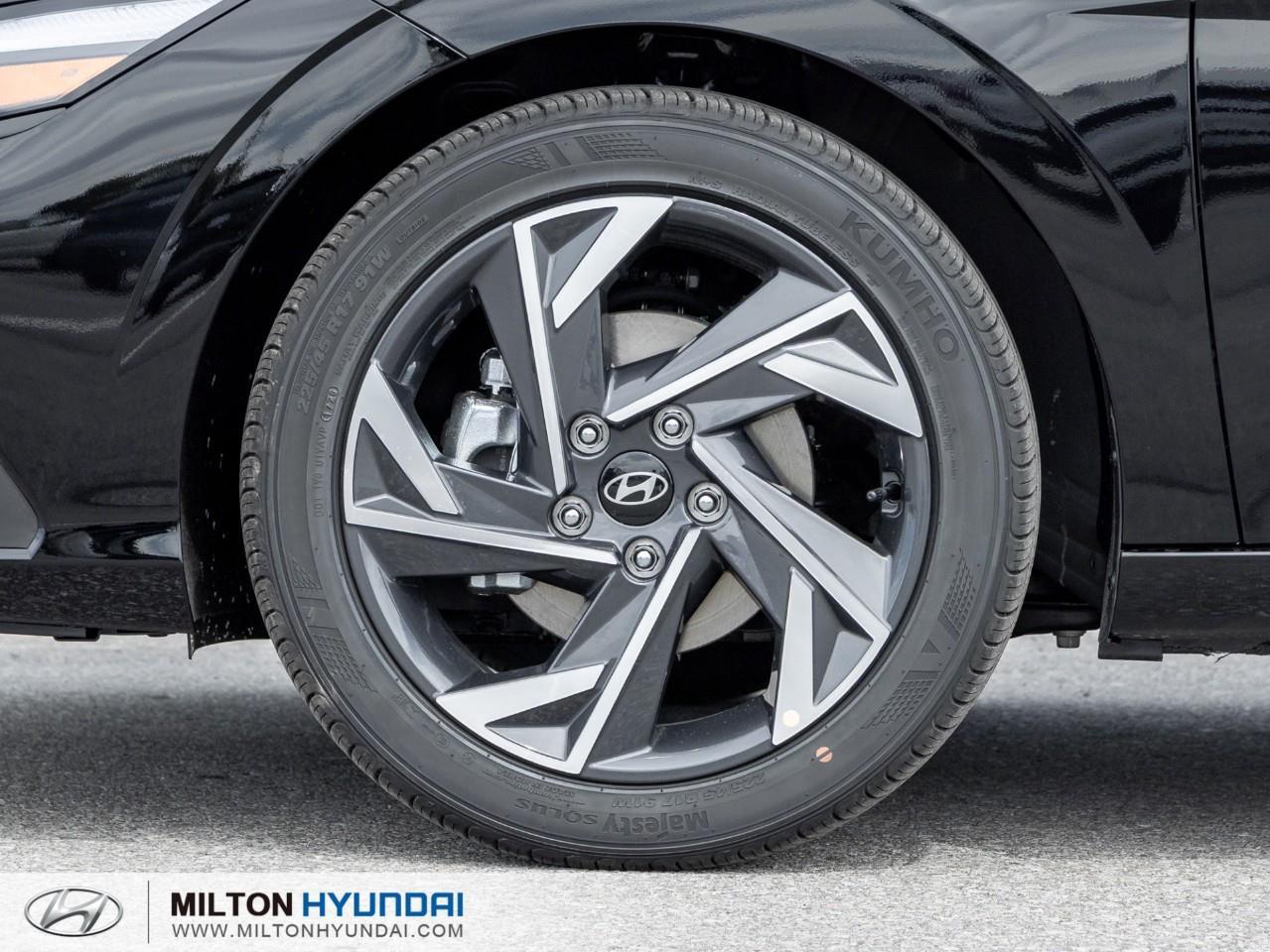 2026 Hyundai Elantra Preferred w/Tech Pkg 4dr Sedan Photo3