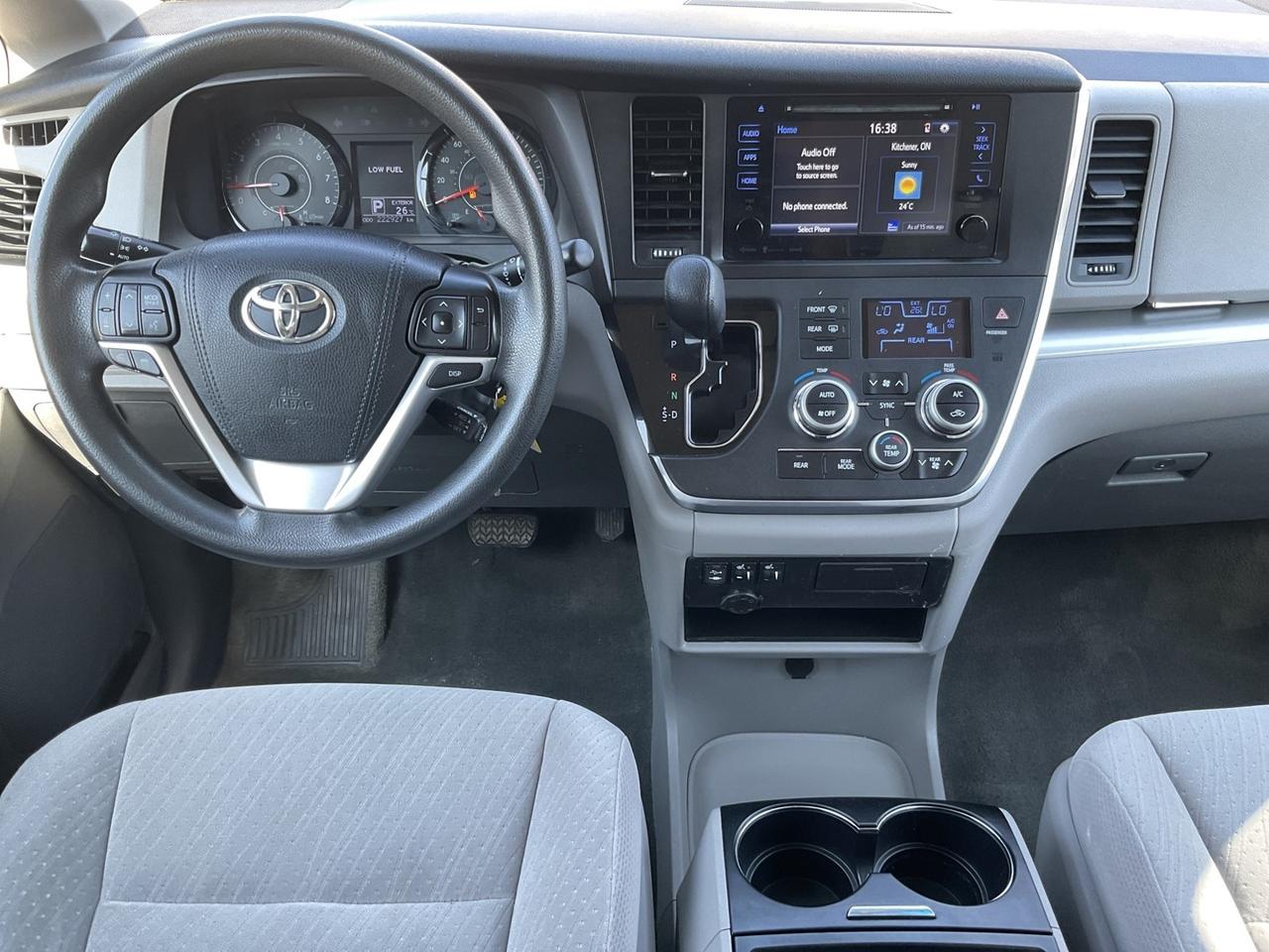 2017 Toyota Sienna LE 8-Passenger - BACK-UP CAM! PWR DOORS! 8 PASS! Photo