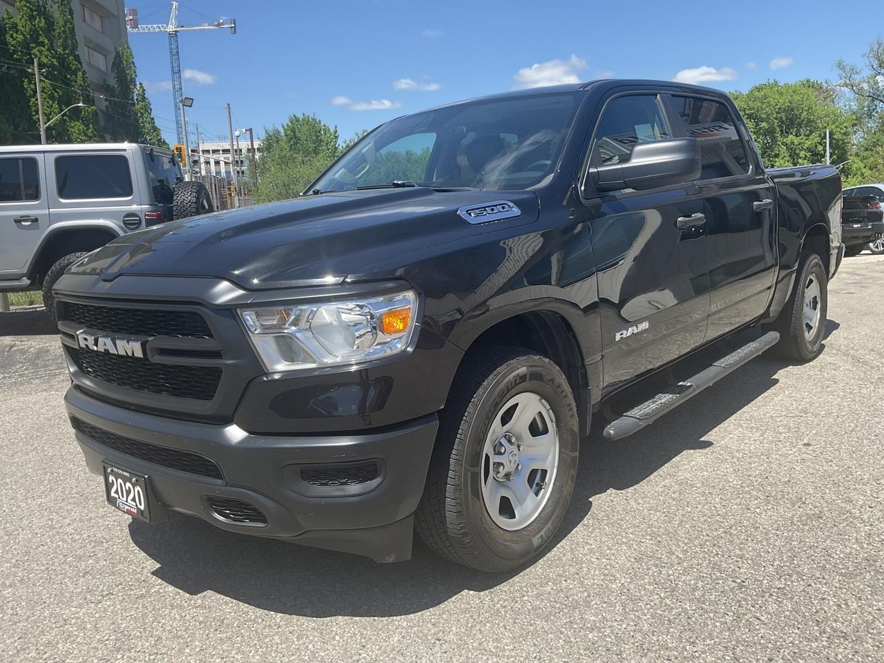 2020 RAM 1500 Tradesman Crew Cab SB 4WD - LEATHER! BACK-UP CAM! Photo2