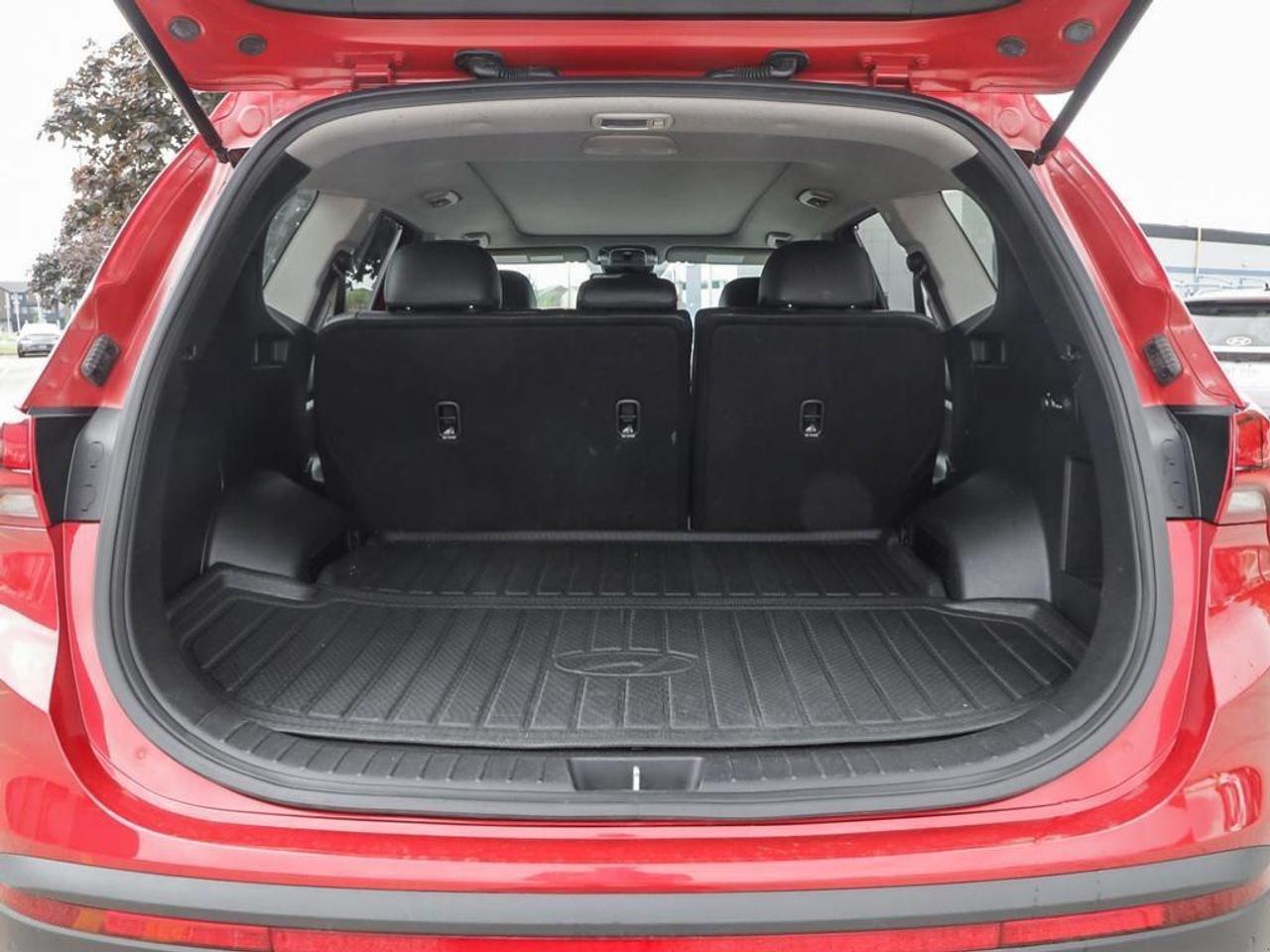 2022 Hyundai Santa Fe Preferred w/Trend Package 4dr All-Wheel Drive Photo