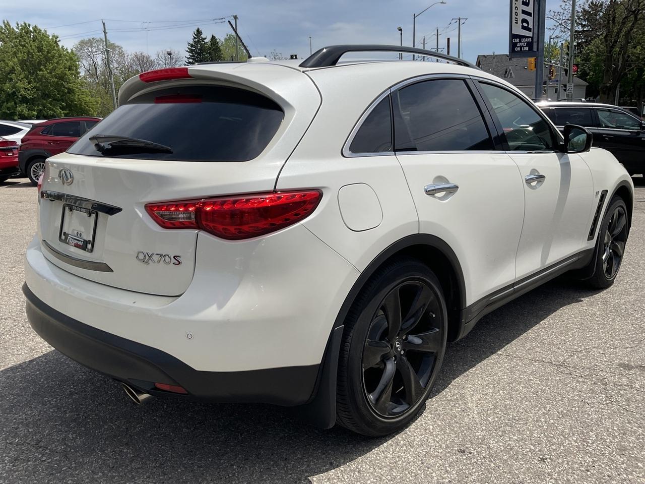 2017 Infiniti QX70 S AWD - LEATHER! NAV!360 CAM! SUNROOF! COOLED SEAT Photo