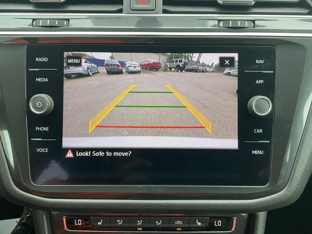 2018 Volkswagen Tiguan Comfortline 4Motion AWD - LEATHER! NAV! BACK-UP CA Photo