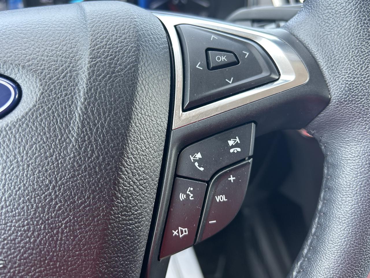 2023 Ford Edge SEL/ONLY 22K KMS!!/LEATHER/HEATED SEATS Photo