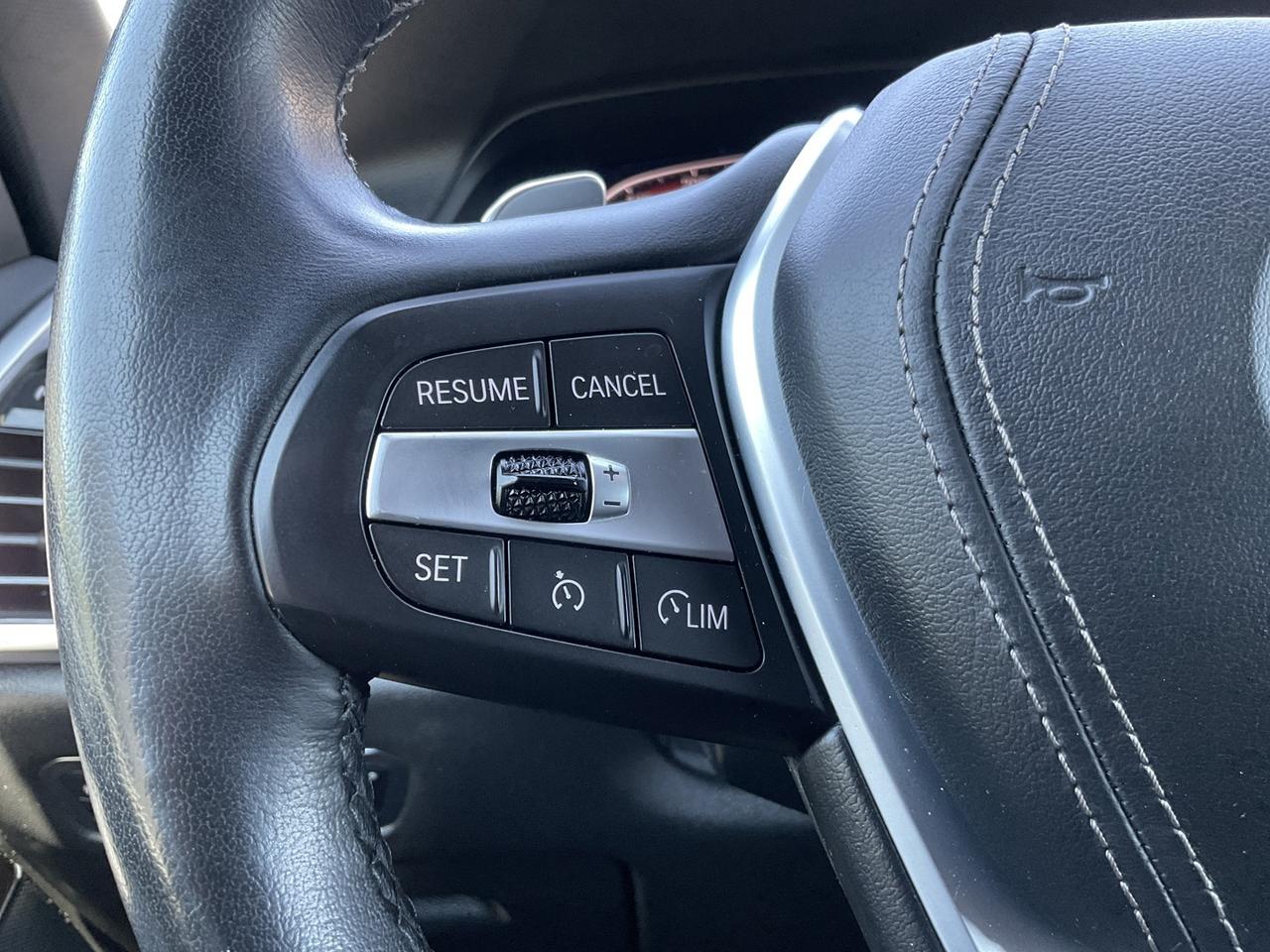 2019 BMW X5 xDrive40i - LTHR! NAV! BACK-UP CAM! BSM! PANO ROOF Photo