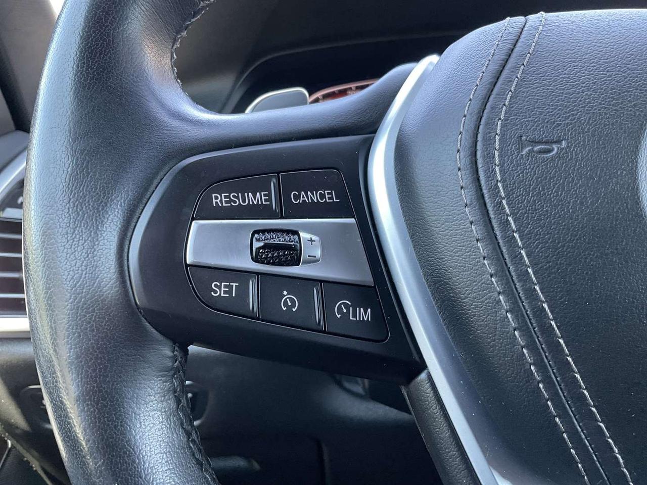 2019 BMW X5 xDrive40i - LTHR! NAV! BACK-UP CAM! BSM! PANO ROOF! Photo
