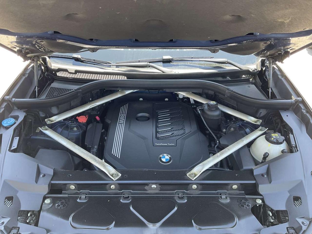 2019 BMW X5 xDrive40i - LTHR! NAV! BACK-UP CAM! BSM! PANO ROOF! Photo