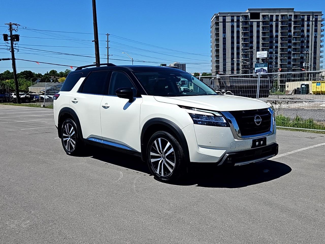 2024 Nissan Pathfinder Platinum 4WD Photo