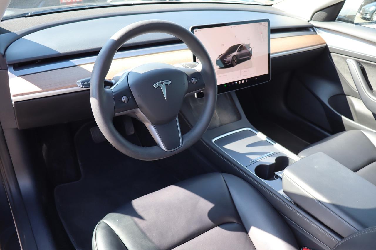 2022 Tesla Model 3 STANDARD RANGE PLUS Photo