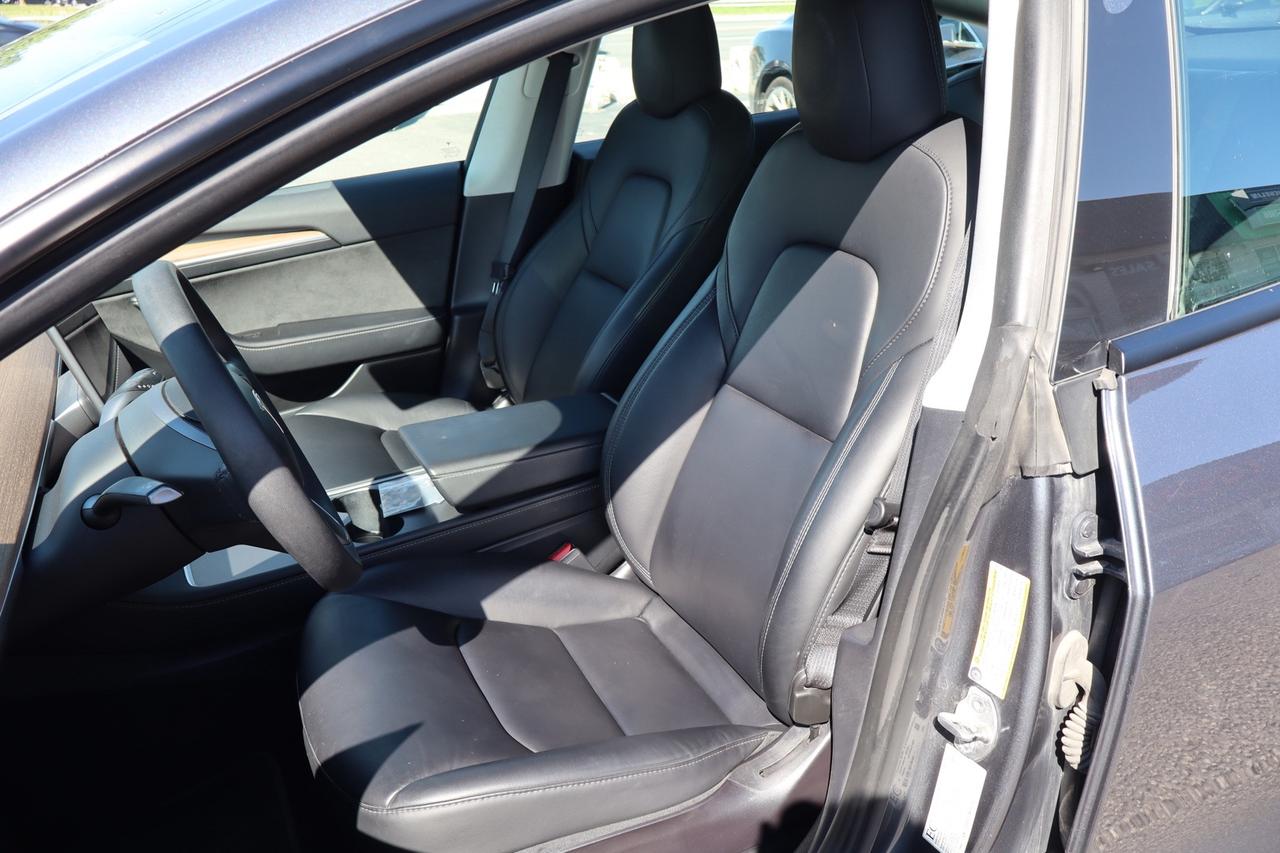 2022 Tesla Model 3 STANDARD RANGE PLUS Photo
