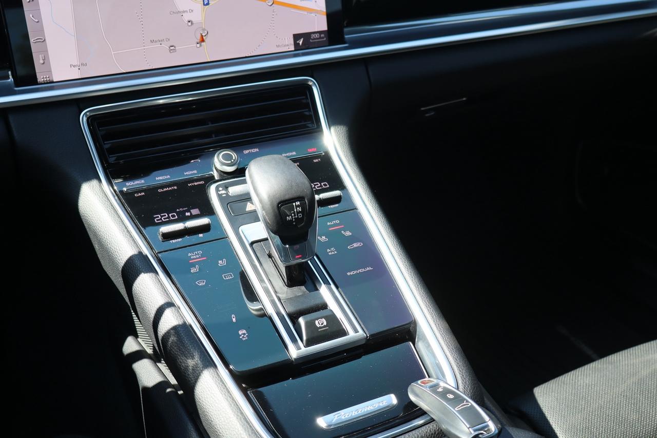 2018 Porsche Panamera 4 E-HYBRID   Chrono   Soft Close   Bose   360 Came Photo