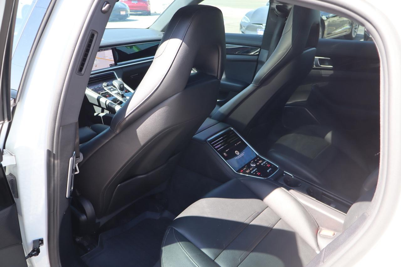 2018 Porsche Panamera 4 E-HYBRID   Chrono   Soft Close   Bose   360 Came Photo