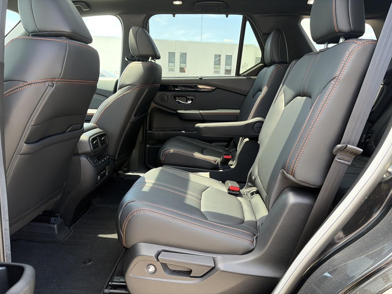2025 Honda Pilot TrailSport AWD Photo