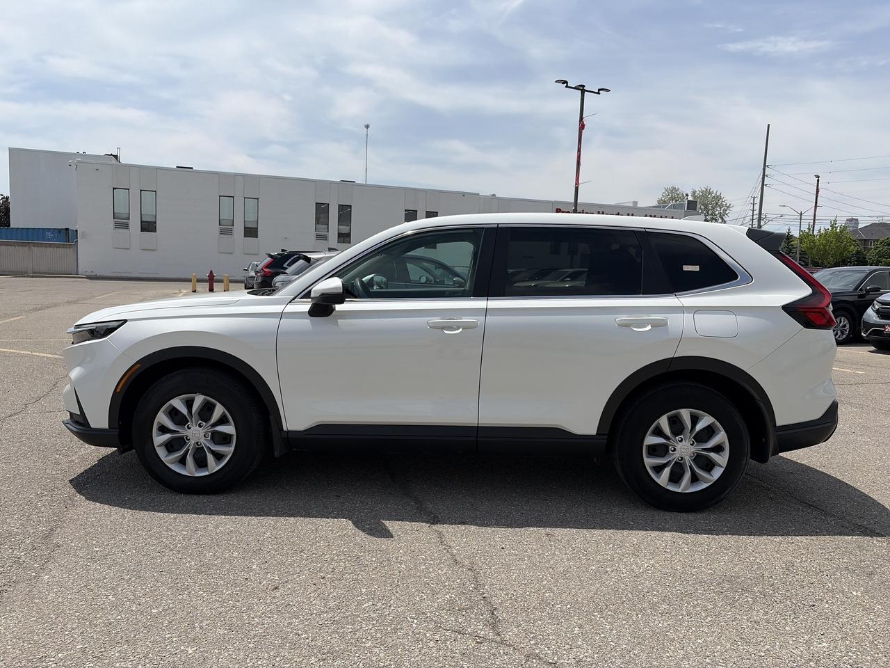 2023 Honda CR-V LX-B AWD  Heated Seats  Rear Camera CarPlay Photo2