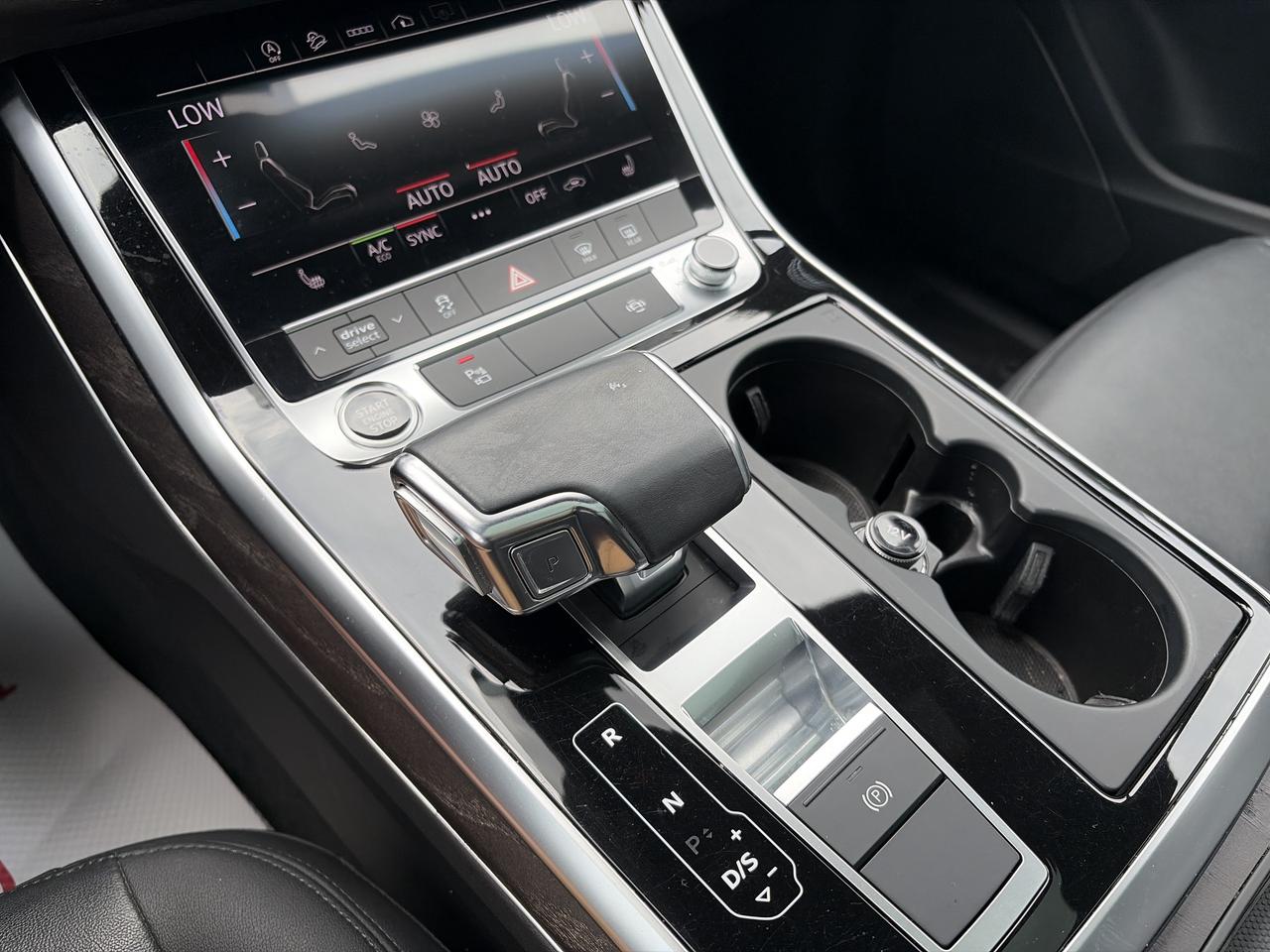2021 Audi Q7 Komfort Leather Sunroof Parking Sensors Photo