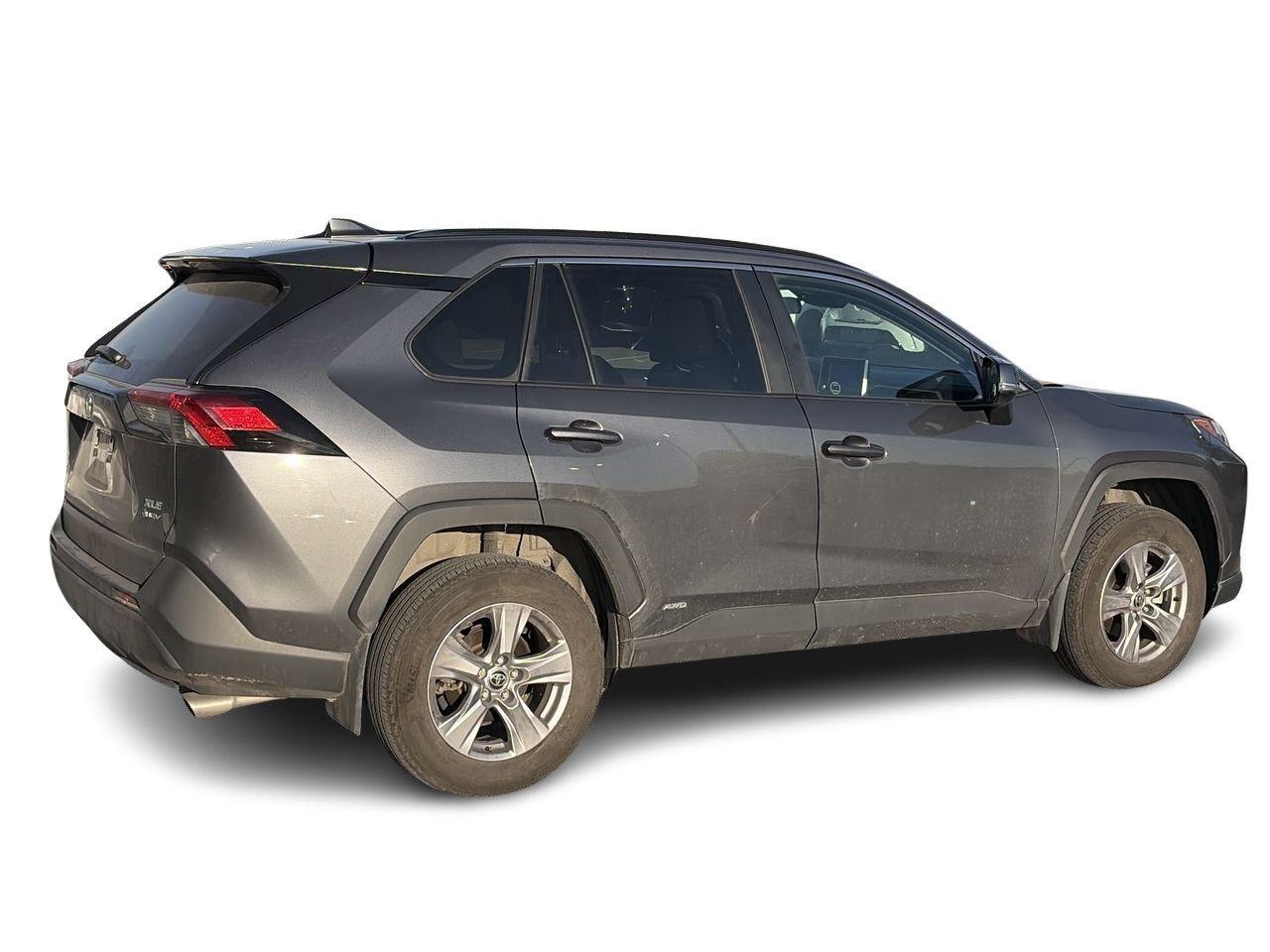 2025 Toyota RAV4 Hybrid XLE AWD 6.95%TCUV   WIRELESS CARPLAY/ANDROID AUTO Photo